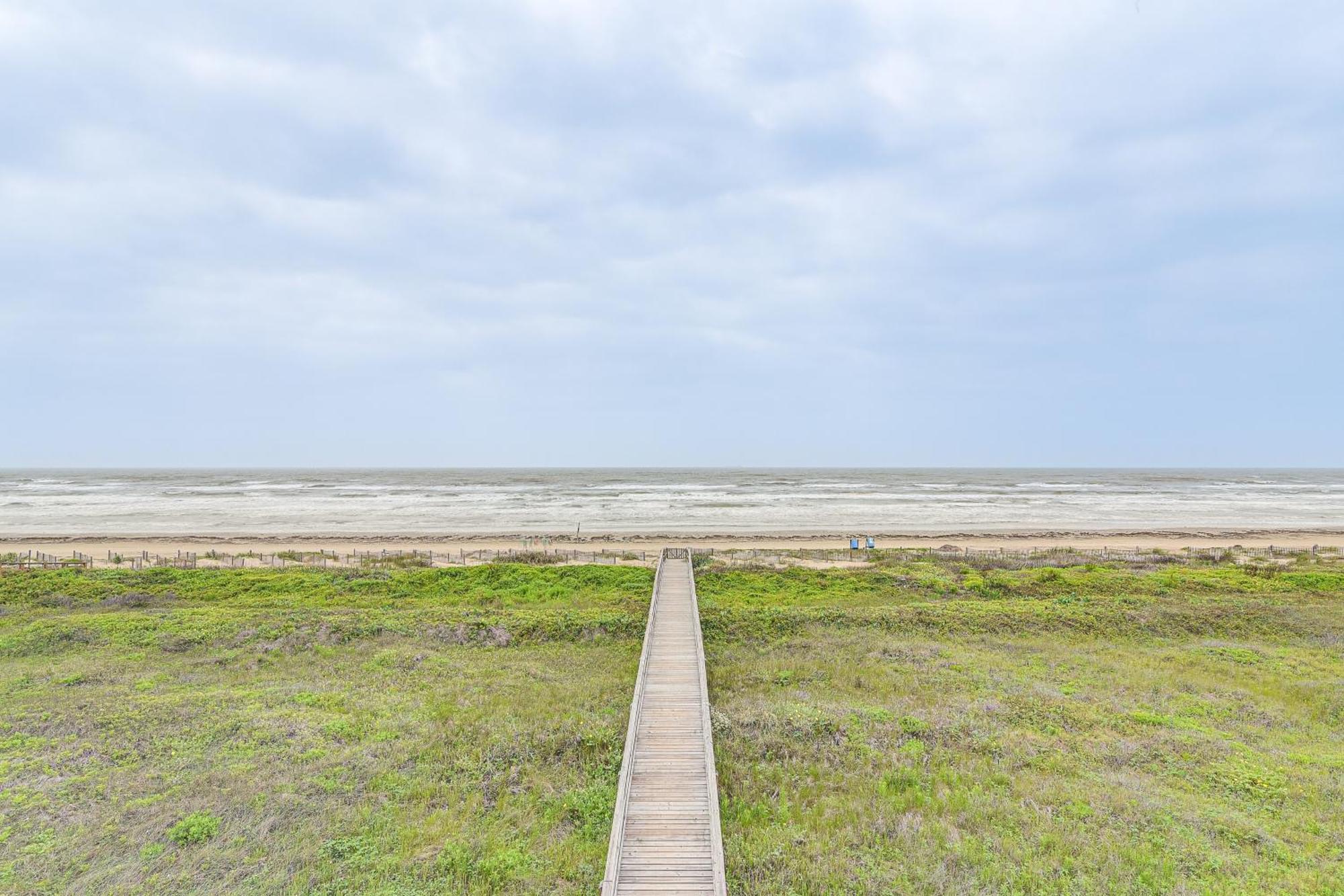 Beachfront Texas Retreat - 2 Decks, Patio And Views! Surfside Beach Dış mekan fotoğraf
