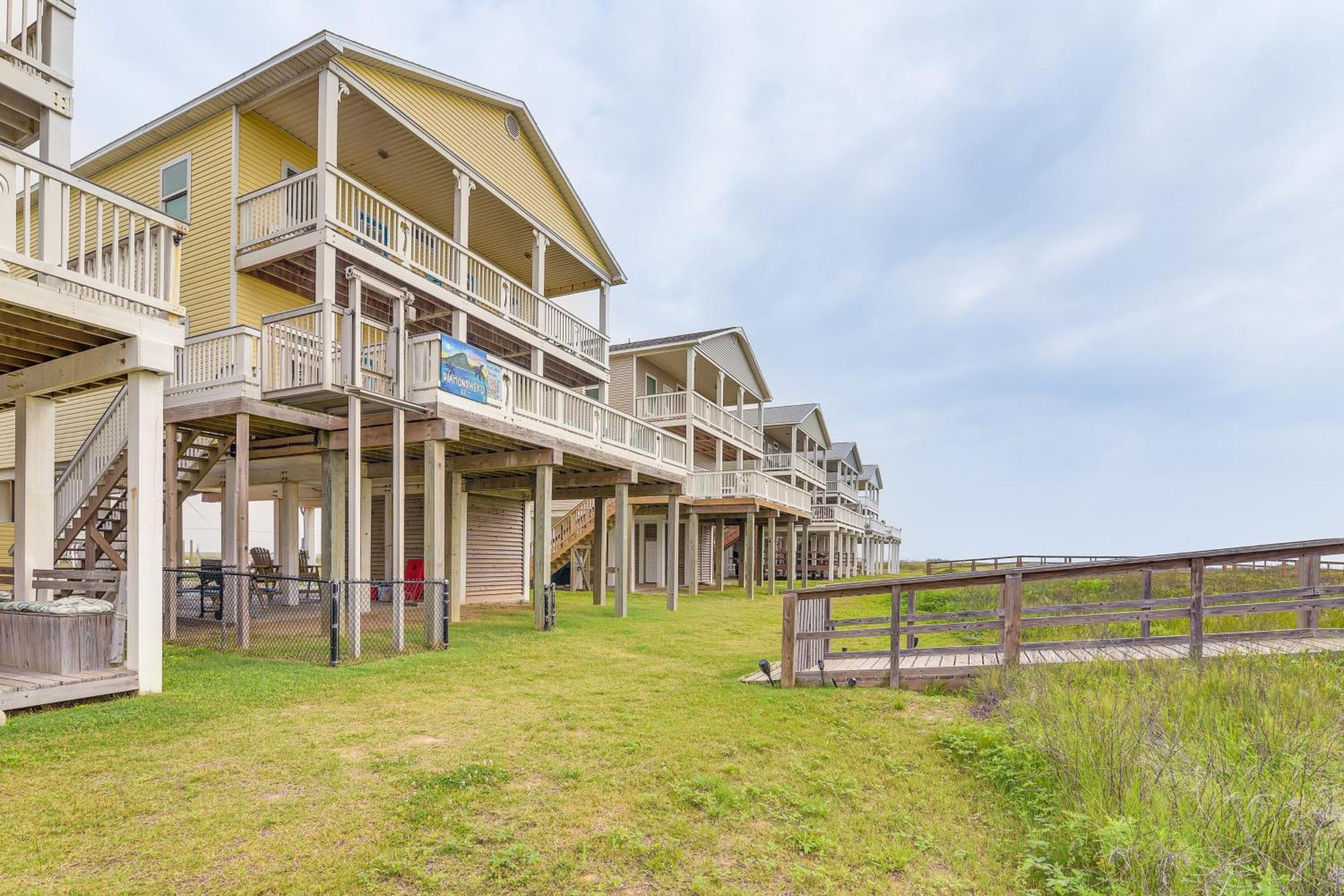 Beachfront Texas Retreat - 2 Decks, Patio And Views! Surfside Beach Dış mekan fotoğraf