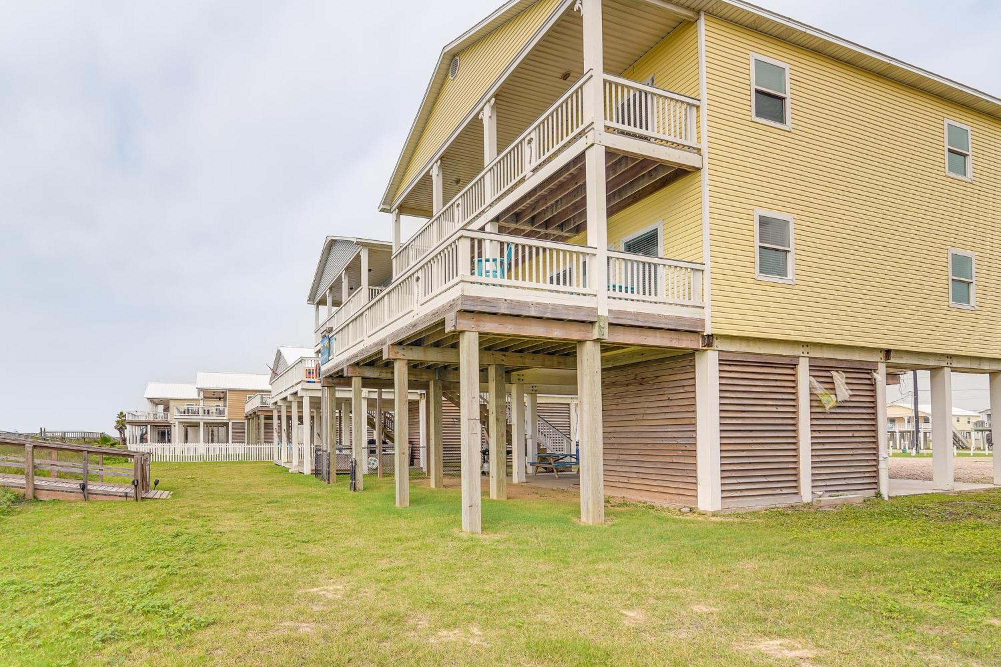 Beachfront Texas Retreat - 2 Decks, Patio And Views! Surfside Beach Dış mekan fotoğraf